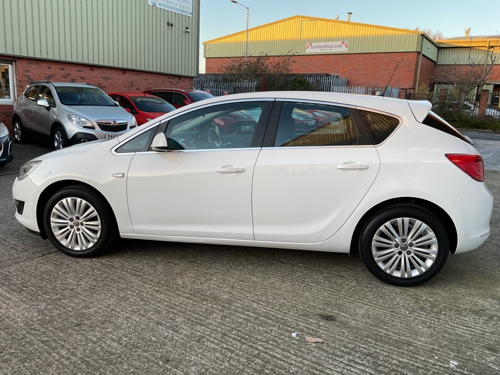Used Vauxhall Astra 2015 for sale - 76699671: Photo 4