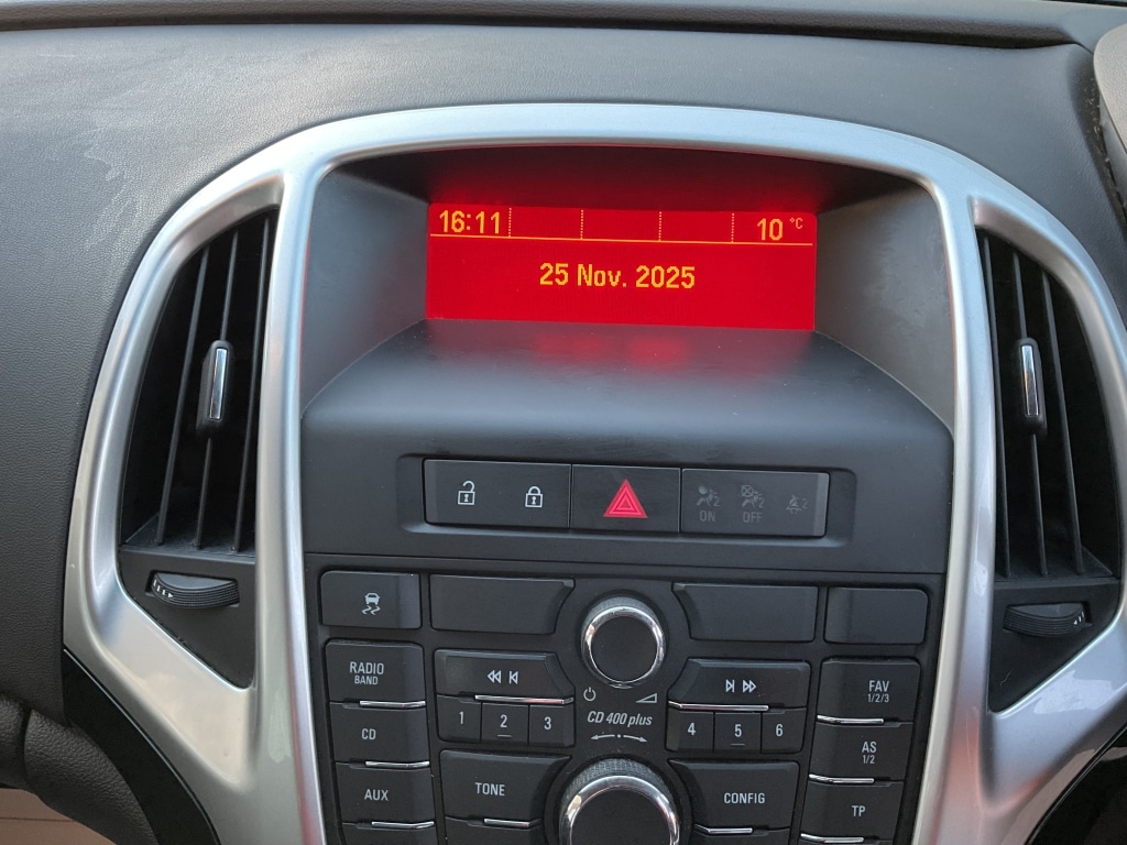 Used Vauxhall Astra 2015 for sale - 76699671: Photo 9