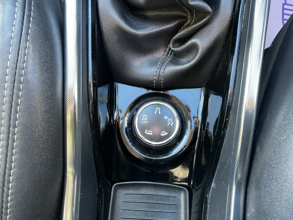 Used Peugeot 2008 2014 for sale - 76643733: Photo 13