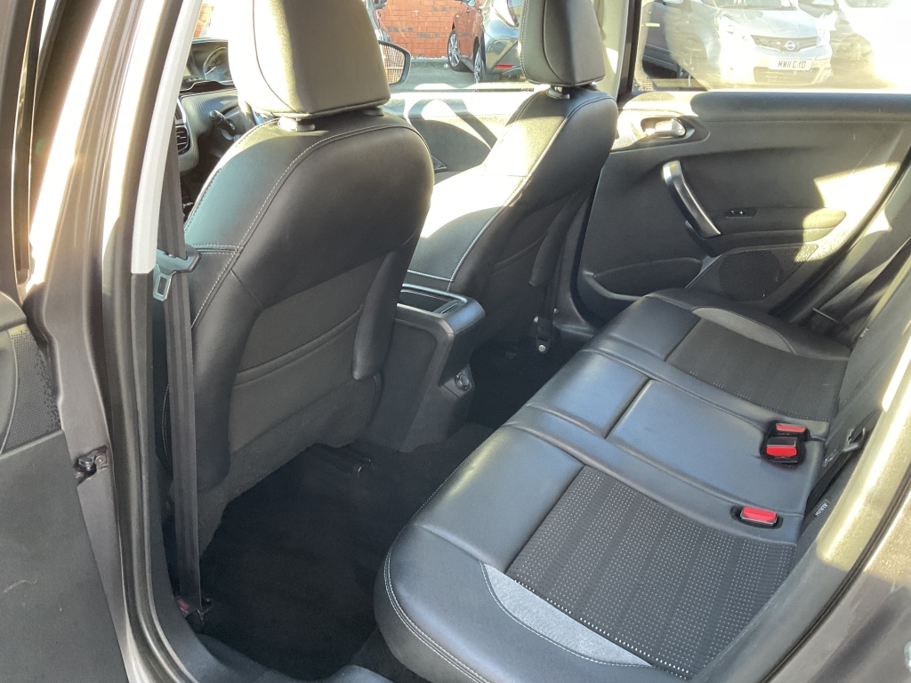 Used Peugeot 2008 2014 for sale - 76643733: Photo 20