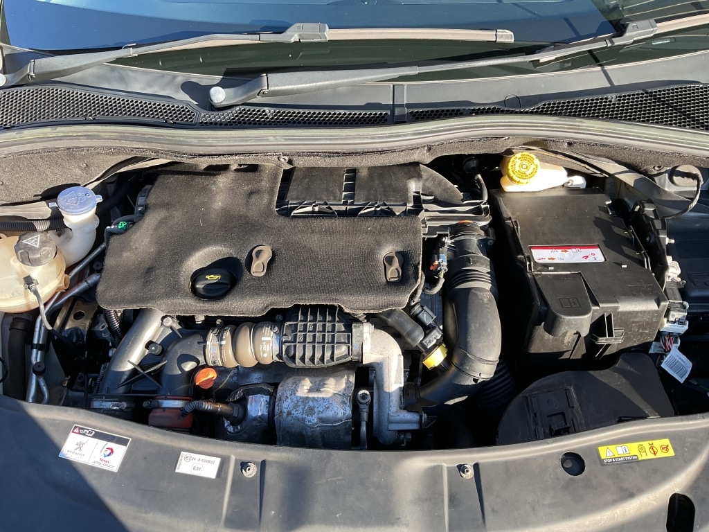 Used Peugeot 2008 2014 for sale - 76643733: Photo 26