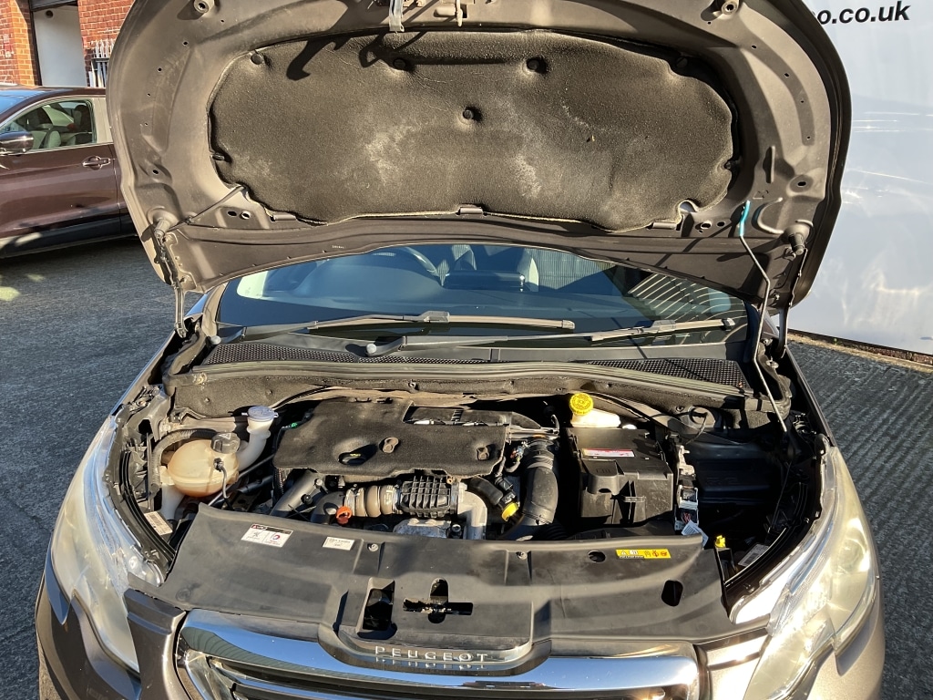 Used Peugeot 2008 2014 for sale - 76643733: Photo 27