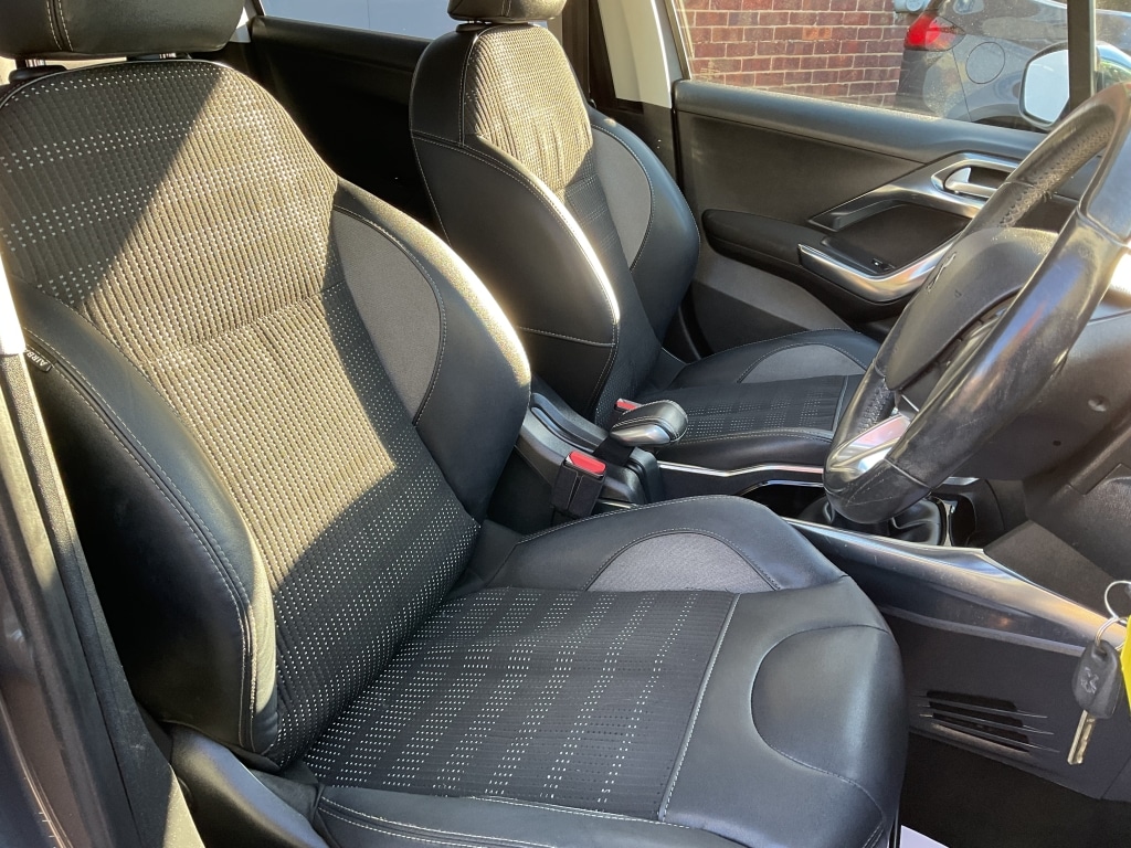 Used Peugeot 2008 2014 for sale - 76643733: Photo 7