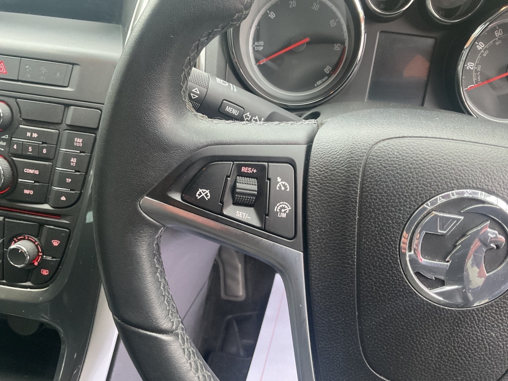 Used Vauxhall Astra 2014 for sale - 77183344: Photo 9