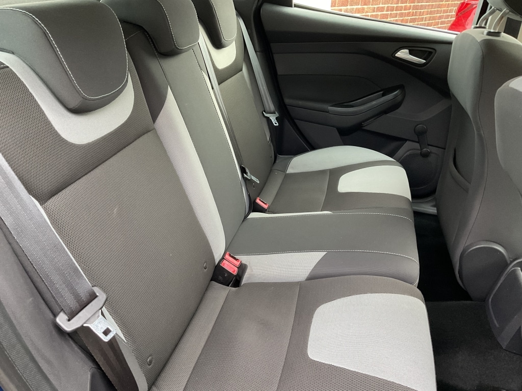 Used Ford Focus 2013 for sale - 76713359: Photo 15