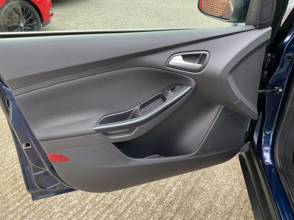 Used Ford Focus 2013 for sale - 76713359: Photo 22