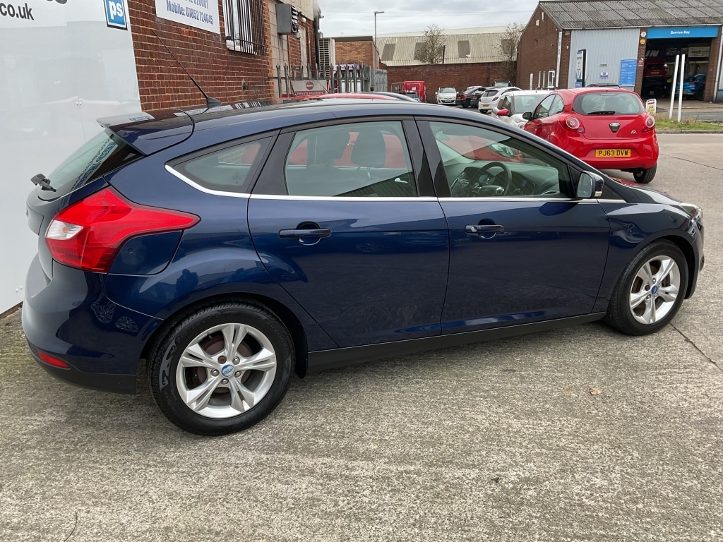 Used Ford Focus 2013 for sale - 76713359: Photo 5