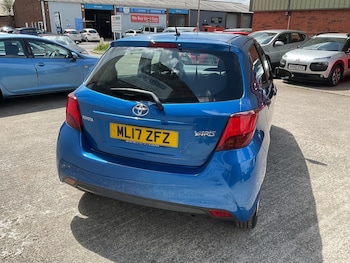 Used Toyota Yaris 2017 for sale - 78821031: Photo