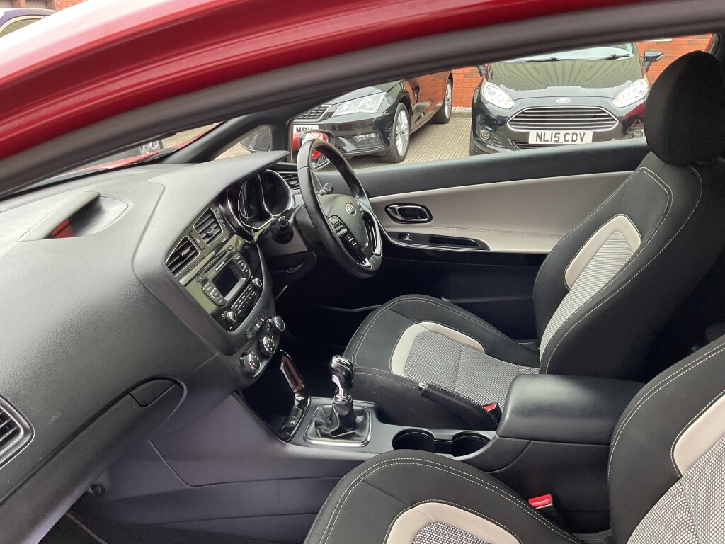 Used Kia Ceed 2013 for sale - 76198657: Photo 20