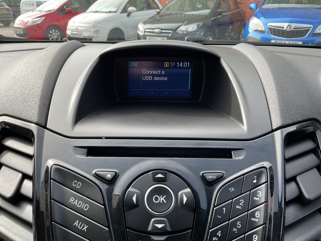 Used Ford Fiesta 2015 for sale - 78027552: Photo 14