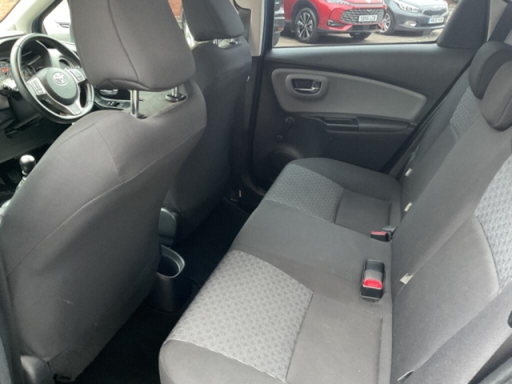 Used Toyota Yaris 2015 for sale - 77610578: Photo 20