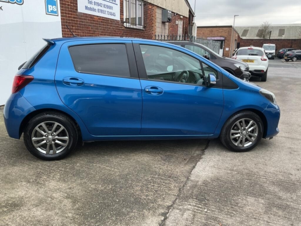 Used Toyota Yaris 2015 for sale - 77610578: Photo 5