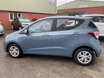 Used Hyundai i10 2018 for sale - 78243266: Photo