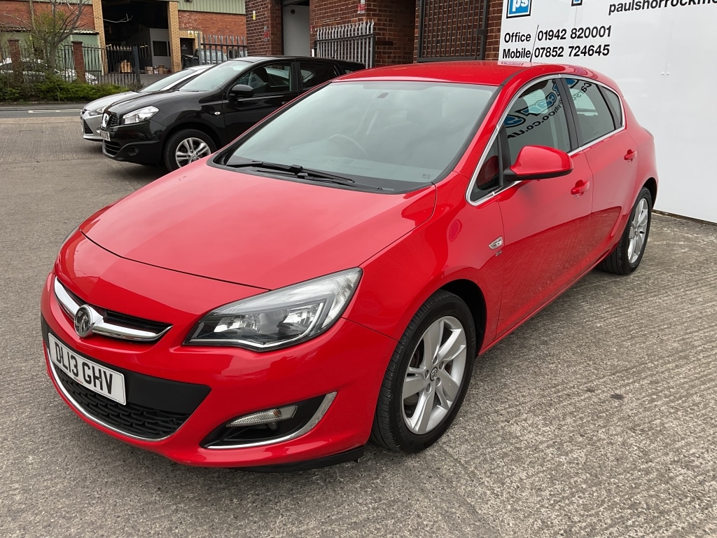 Used Vauxhall Astra 2013 for sale - 78098569: Photo 2