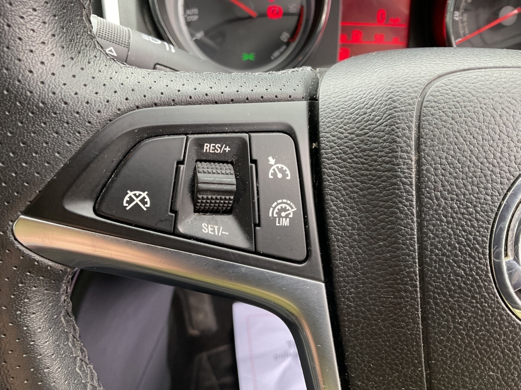 Used Vauxhall Astra 2013 for sale - 78098569: Photo 9