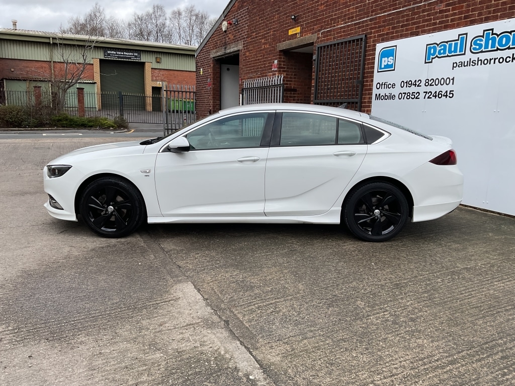 Used Vauxhall Insignia 2019 for sale - 77630470: Photo 2