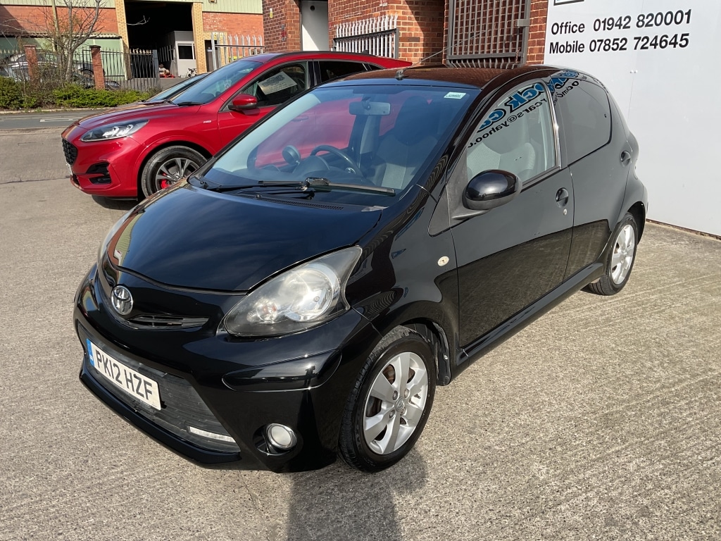 Used Toyota AYGO 2012 for sale - 77938457: Photo 2
