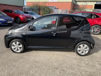 Used Toyota AYGO 2012 for sale - 77938457: Photo