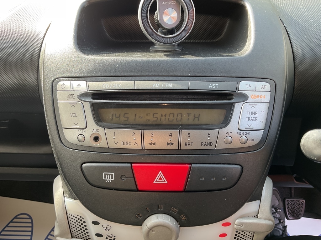 Used Toyota AYGO 2012 for sale - 77938457: Photo 9