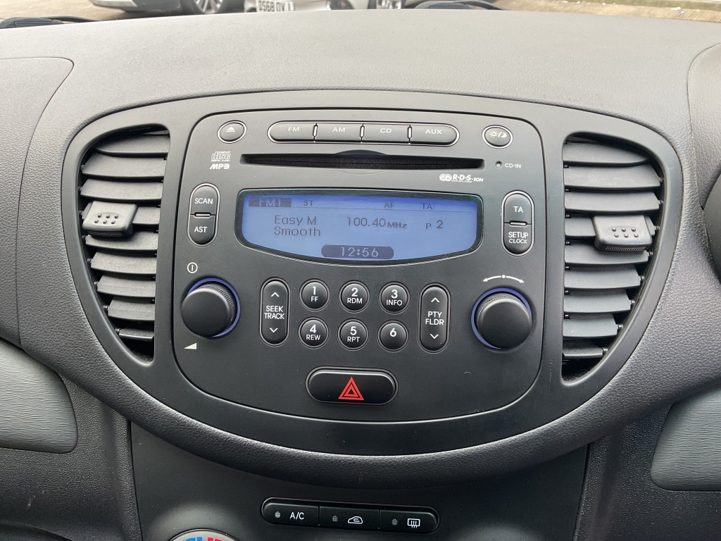 Used Hyundai i10 2013 for sale - 77078607: Photo 10