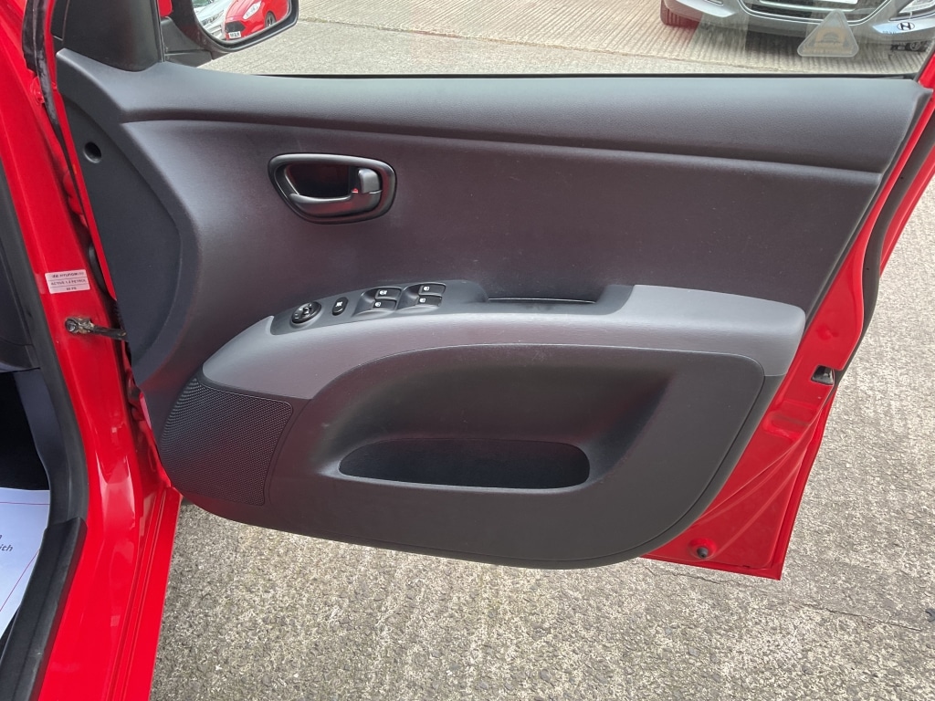 Used Hyundai i10 2013 for sale - 77078607: Photo 12