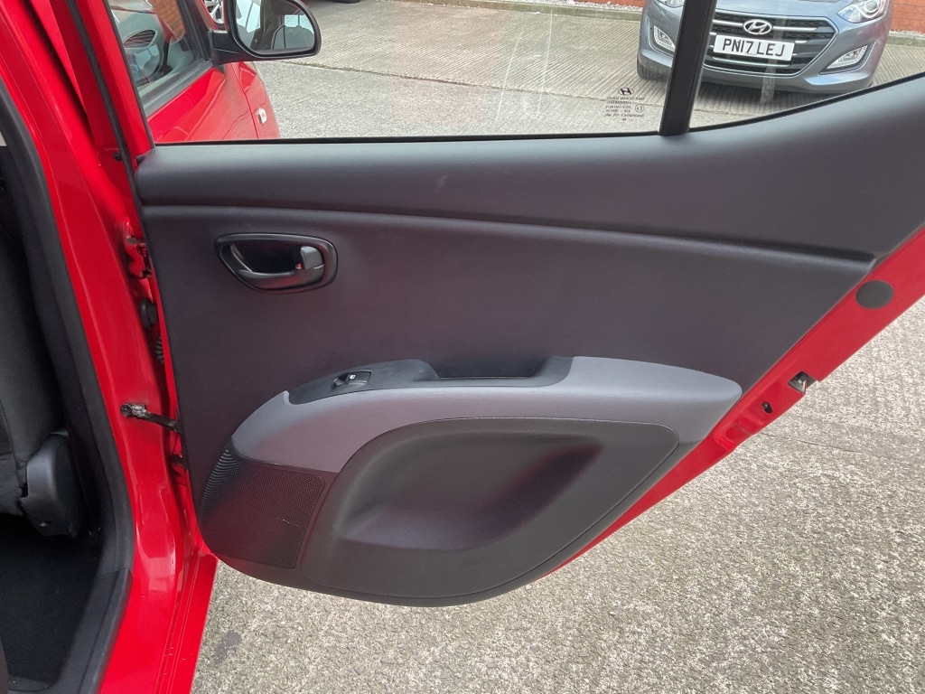 Used Hyundai i10 2013 for sale - 77078607: Photo 14