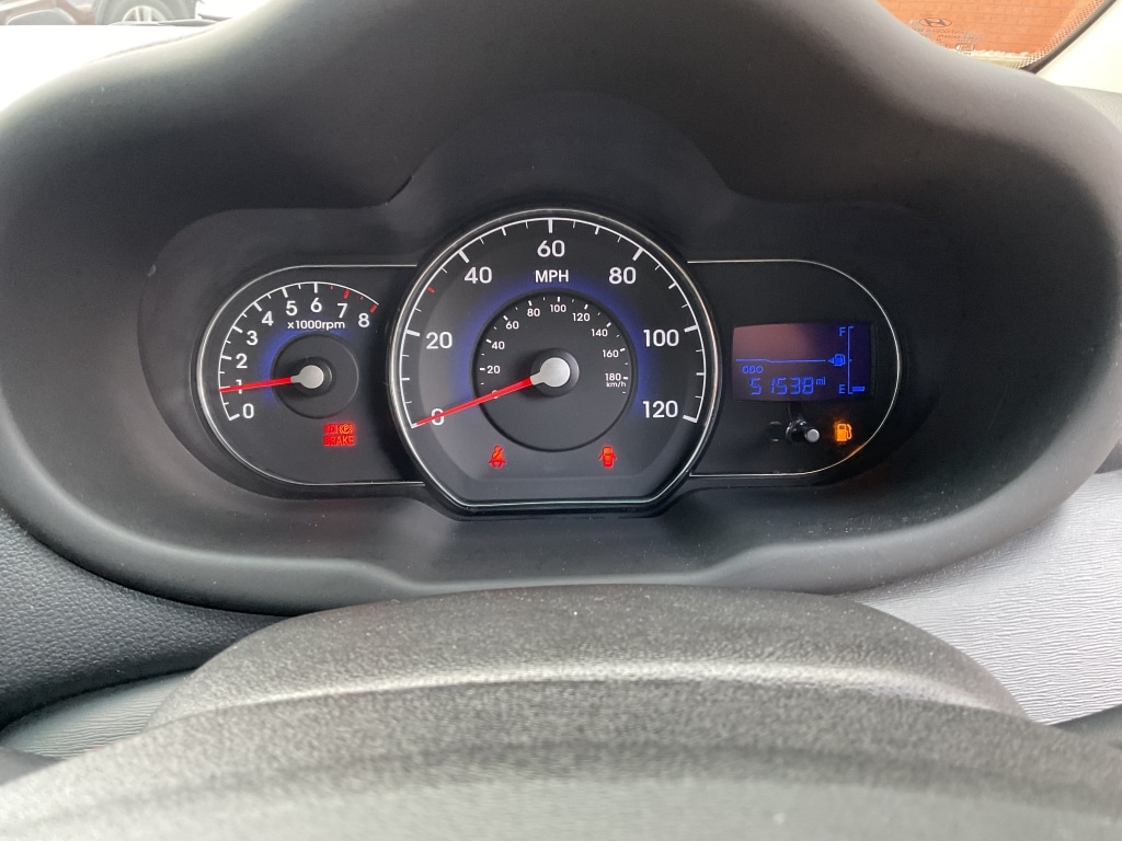 Used Hyundai i10 2013 for sale - 77078607: Photo 8