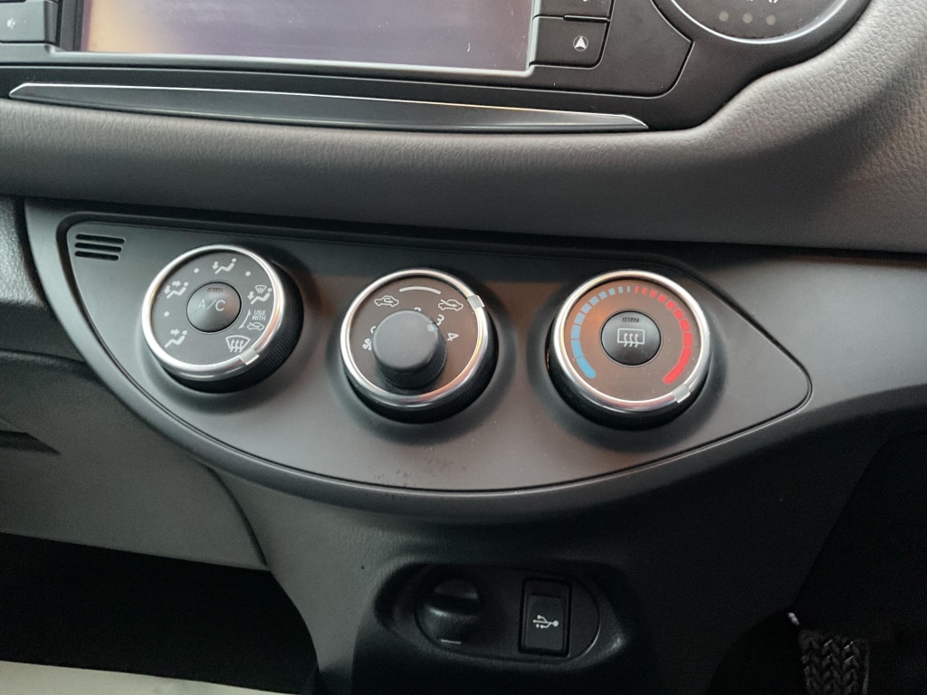 Used Toyota Yaris 2016 for sale - 77618445: Photo 10