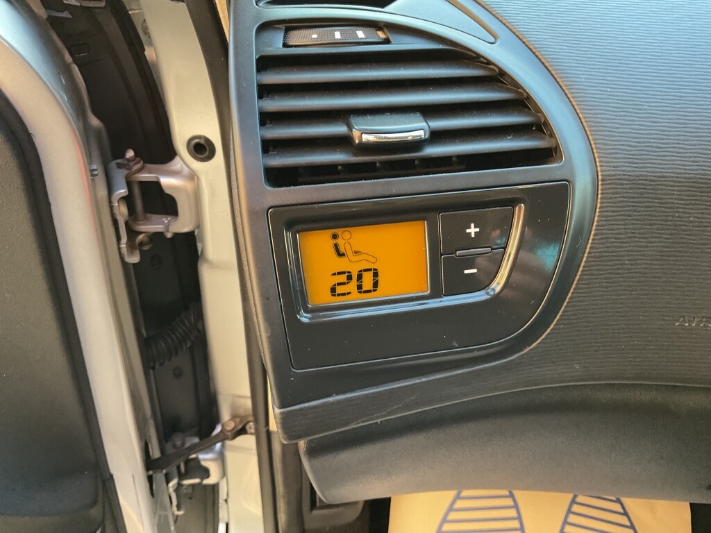 Used Citroen C4 Picasso 2013 for sale - 77750298: Photo 23