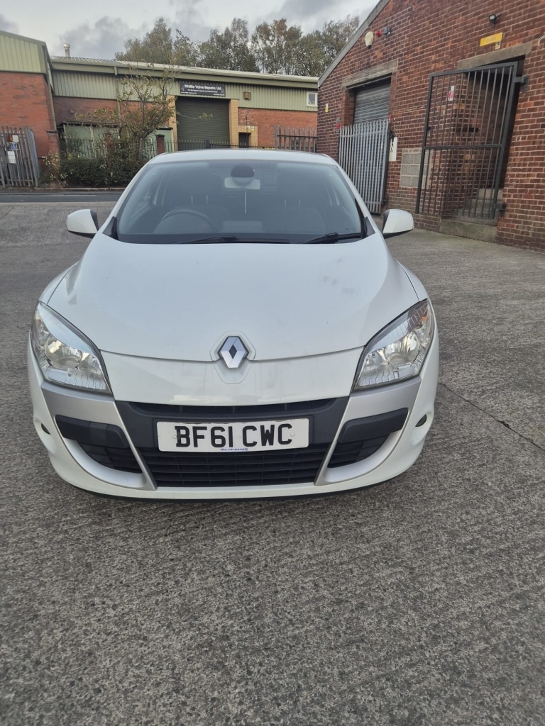 Used Renault Megane 2011 for sale - 76376982: Photo 1