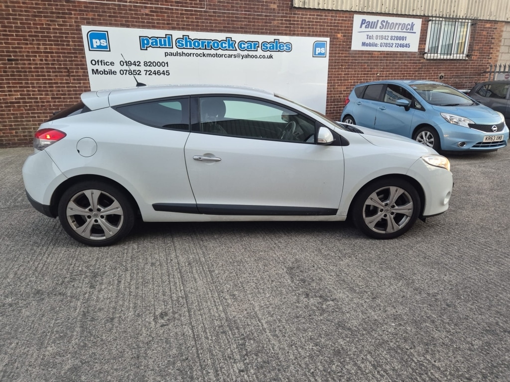 Used Renault Megane 2011 for sale - 76376982: Photo 3