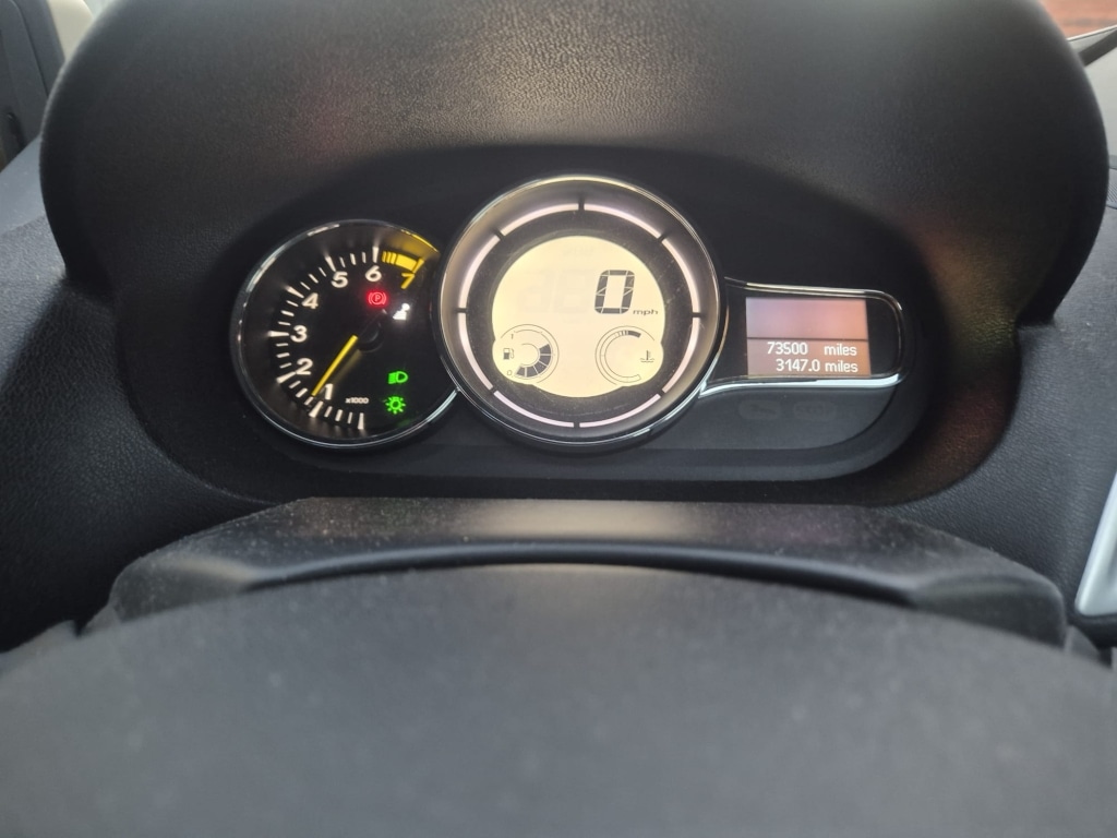 Used Renault Megane 2011 for sale - 76376982: Photo 6