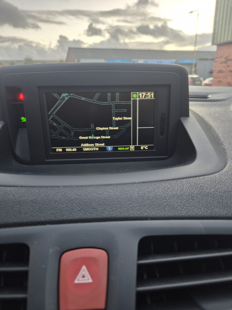 Used Renault Megane 2011 for sale - 76376982: Photo 8
