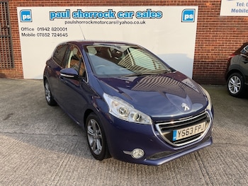Used Peugeot 208 2015 for sale - 76511093: Photo
