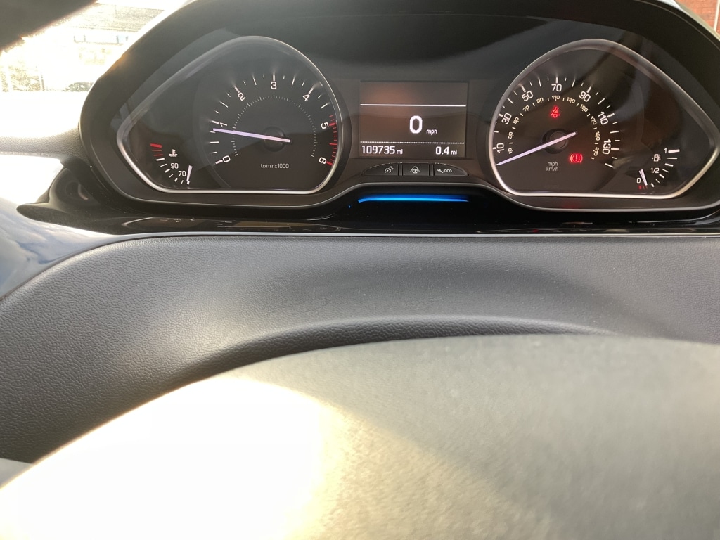 Used Peugeot 208 2015 for sale - 76511093: Photo 9