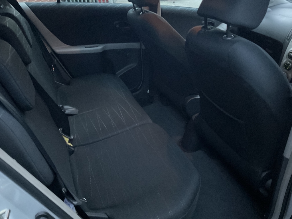 Used Toyota Yaris 2006 for sale - 76897252: Photo 9