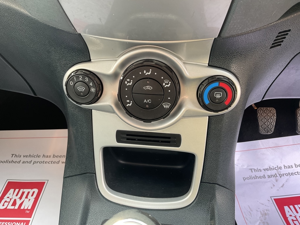 Used Ford Fiesta 2009 for sale - 78112424: Photo 14