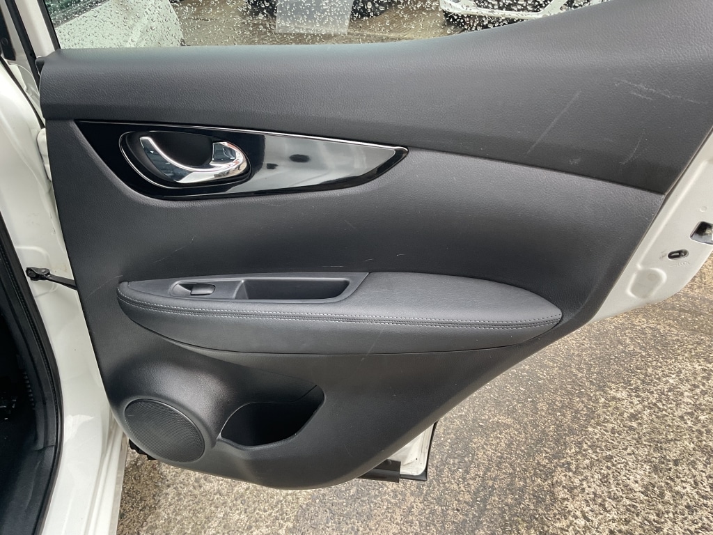 Used Nissan Qashqai 2016 for sale - 77453594: Photo 17