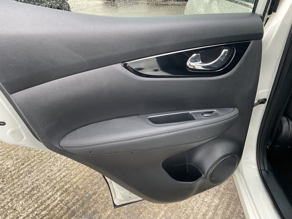 Used Nissan Qashqai 2016 for sale - 77453594: Photo 20