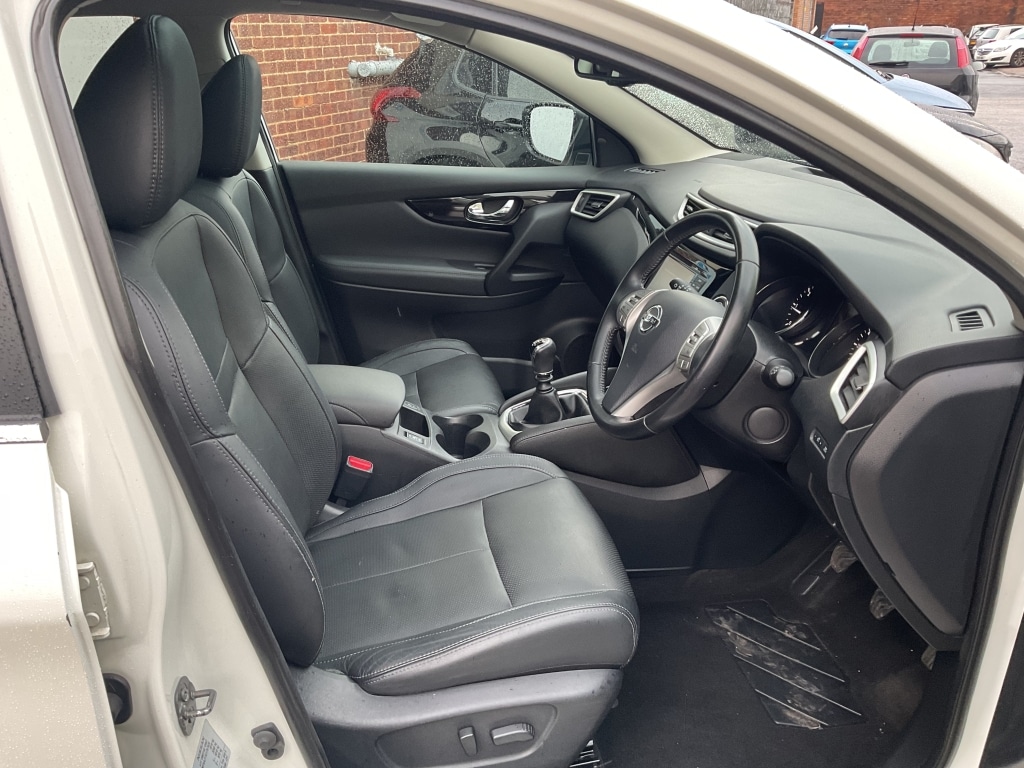 Used Nissan Qashqai 2016 for sale - 77453594: Photo 6