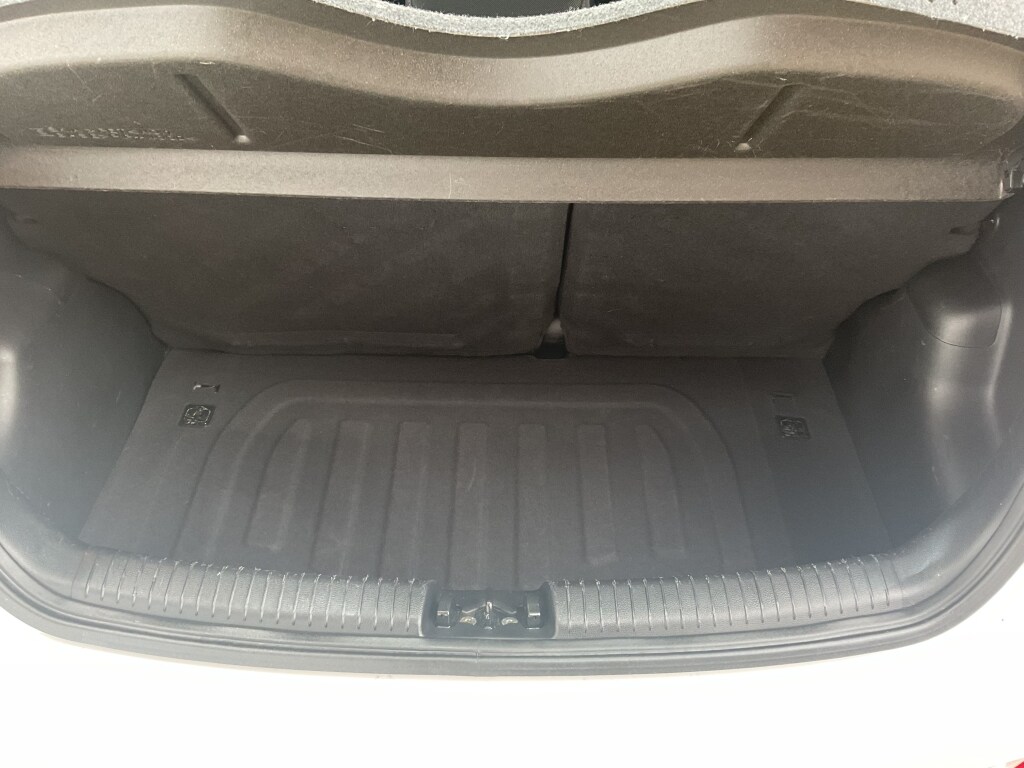 Used Hyundai i10 2014 for sale - 77433901: Photo 18