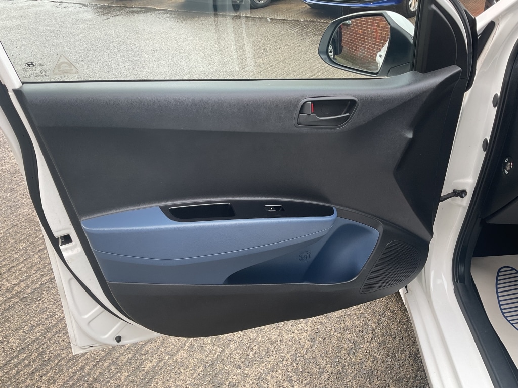 Used Hyundai i10 2014 for sale - 77433901: Photo 22