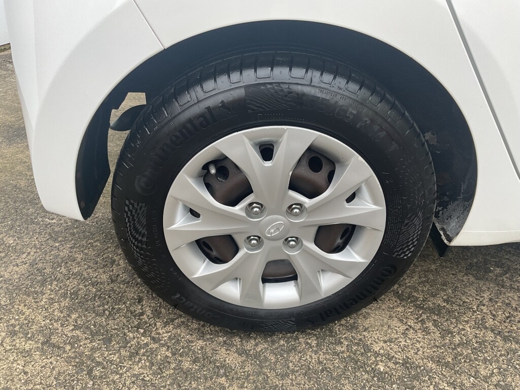 Used Hyundai i10 2014 for sale - 77433901: Photo 29