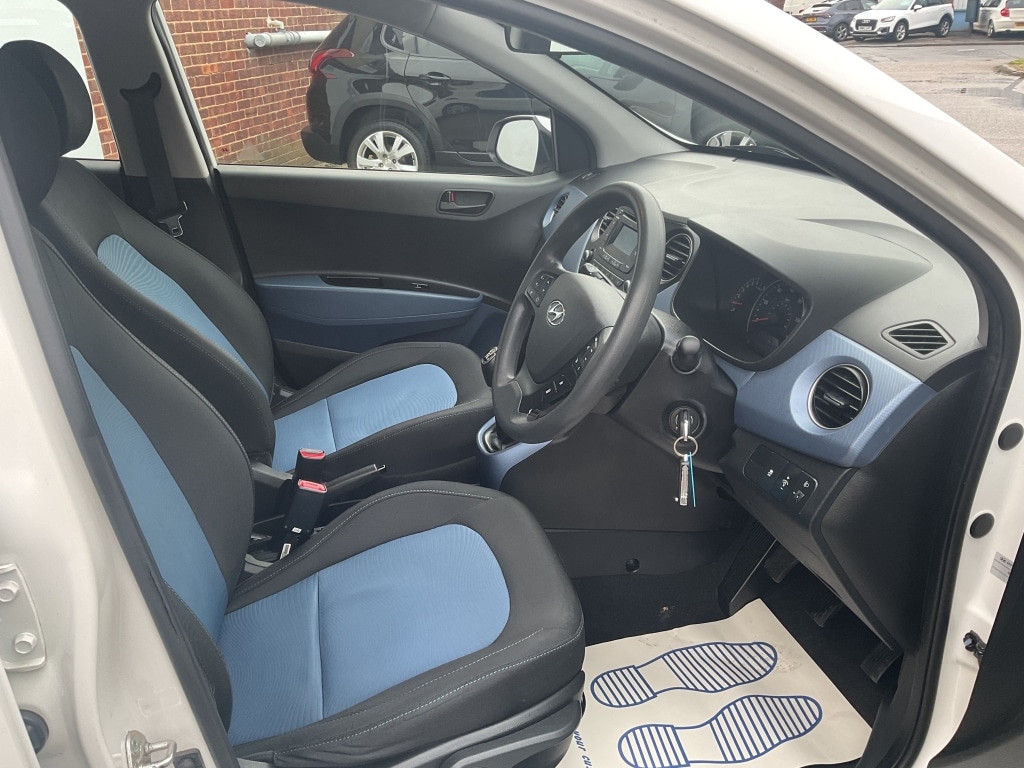 Used Hyundai i10 2014 for sale - 77433901: Photo 7