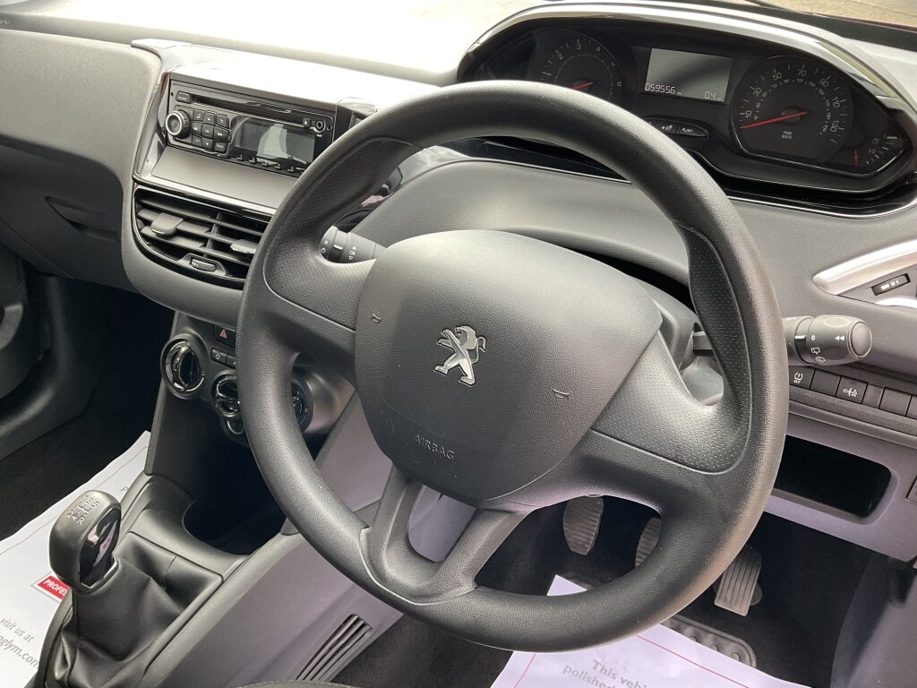 Used Peugeot 208 2014 for sale - 78133112: Photo 16