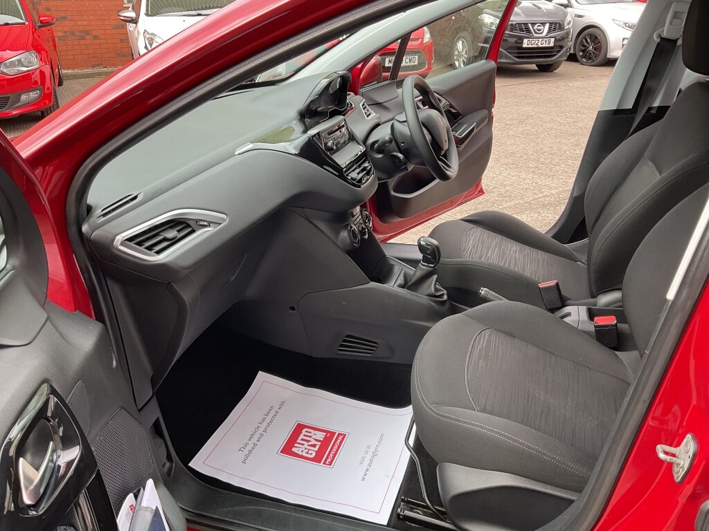 Used Peugeot 208 2014 for sale - 78133112: Photo 19