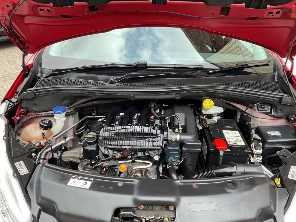 Used Peugeot 208 2014 for sale - 78133112: Photo 27