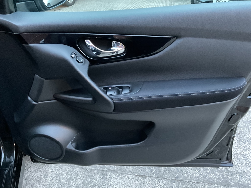 Used Nissan Qashqai 2016 for sale - 77370927: Photo 14