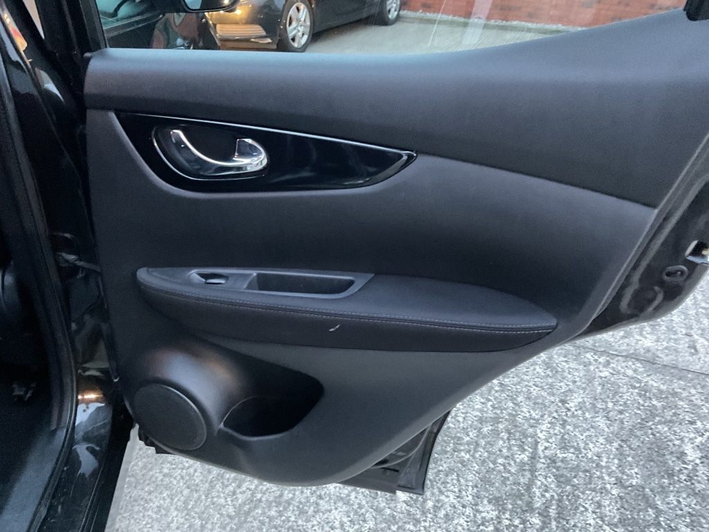 Used Nissan Qashqai 2016 for sale - 77370927: Photo 16