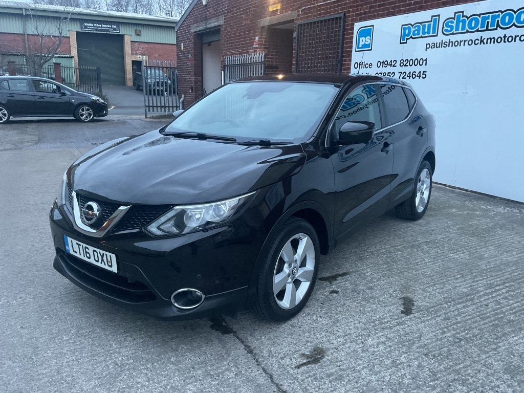 Used Nissan Qashqai 2016 for sale - 77370927: Photo 2